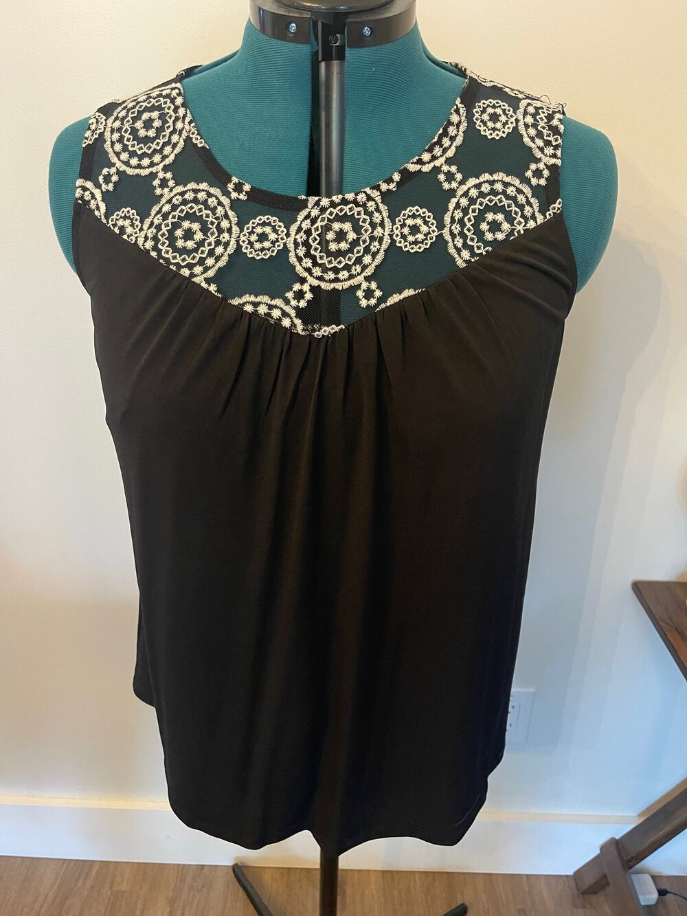 Roz & Ali Black Tank Top with Embroidered Neck Line Size 1X